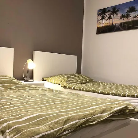 Cosy Three With Flatscreen Tv * Gelsenkirchen