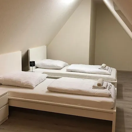 Cosy Three With Flatscreen Tv