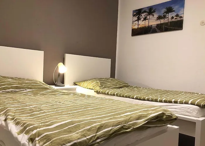 Cosy Three With Flatscreen Tv * Gelsenkirchen