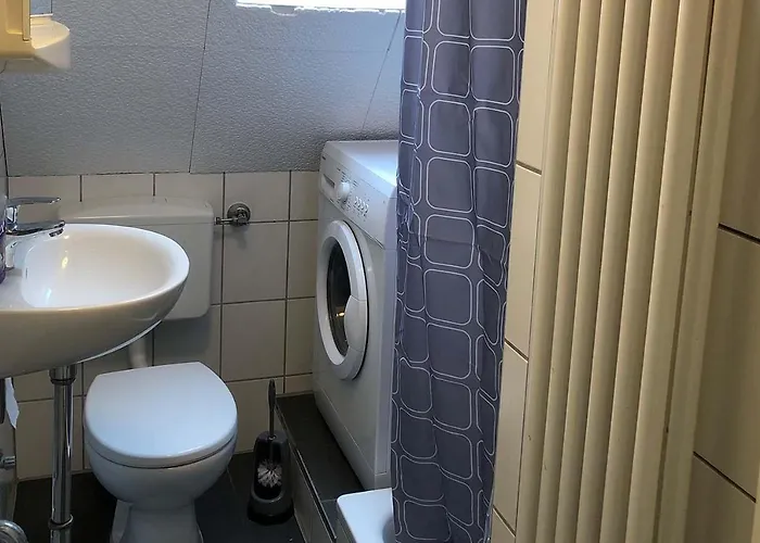 Cosy Three With Flatscreen Tv Apartment *