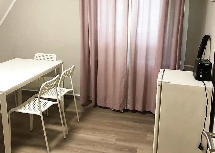 Cosy Three With Flatscreen Tv Apartment